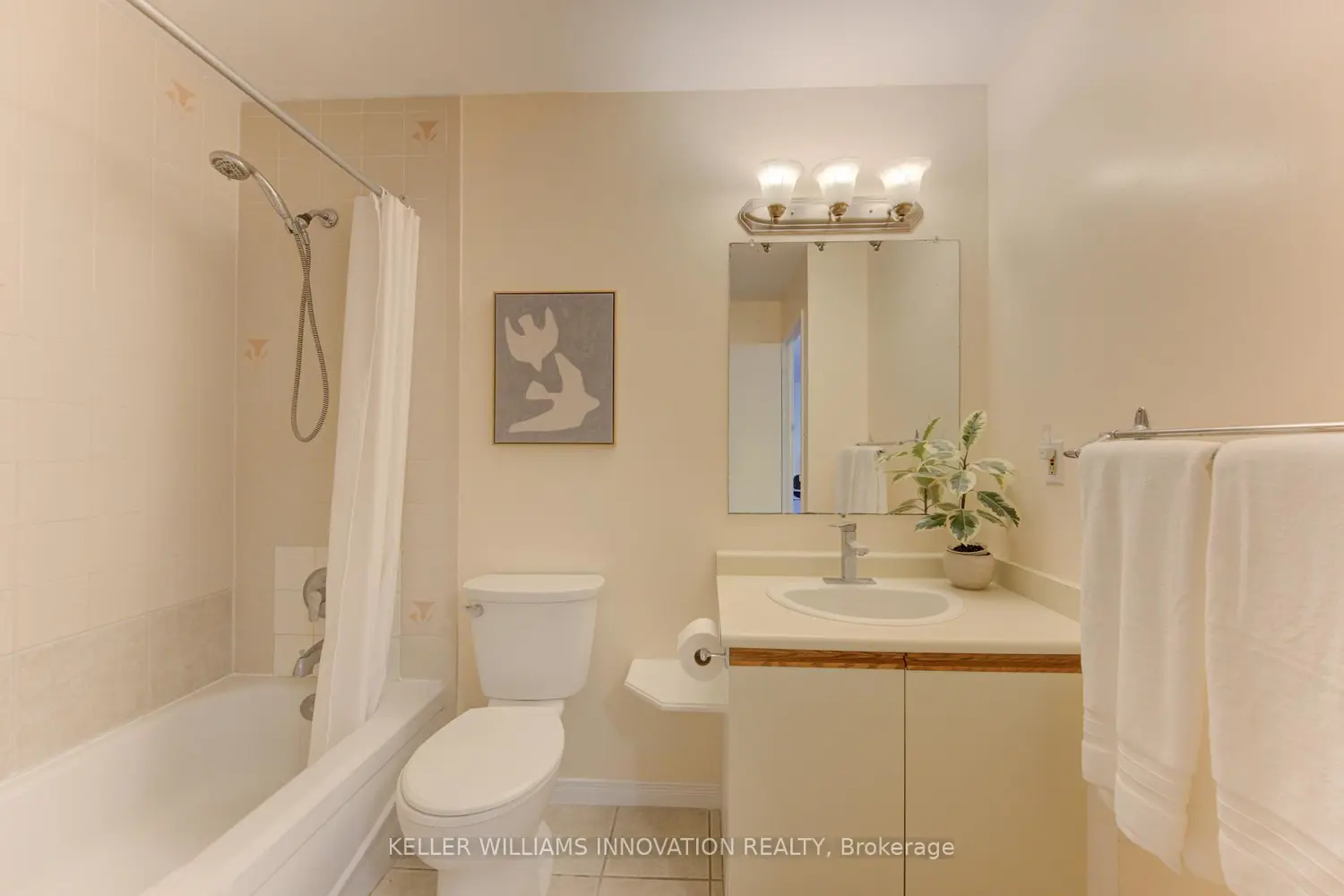 Additional image 10 of 65 Highland Crescent 204