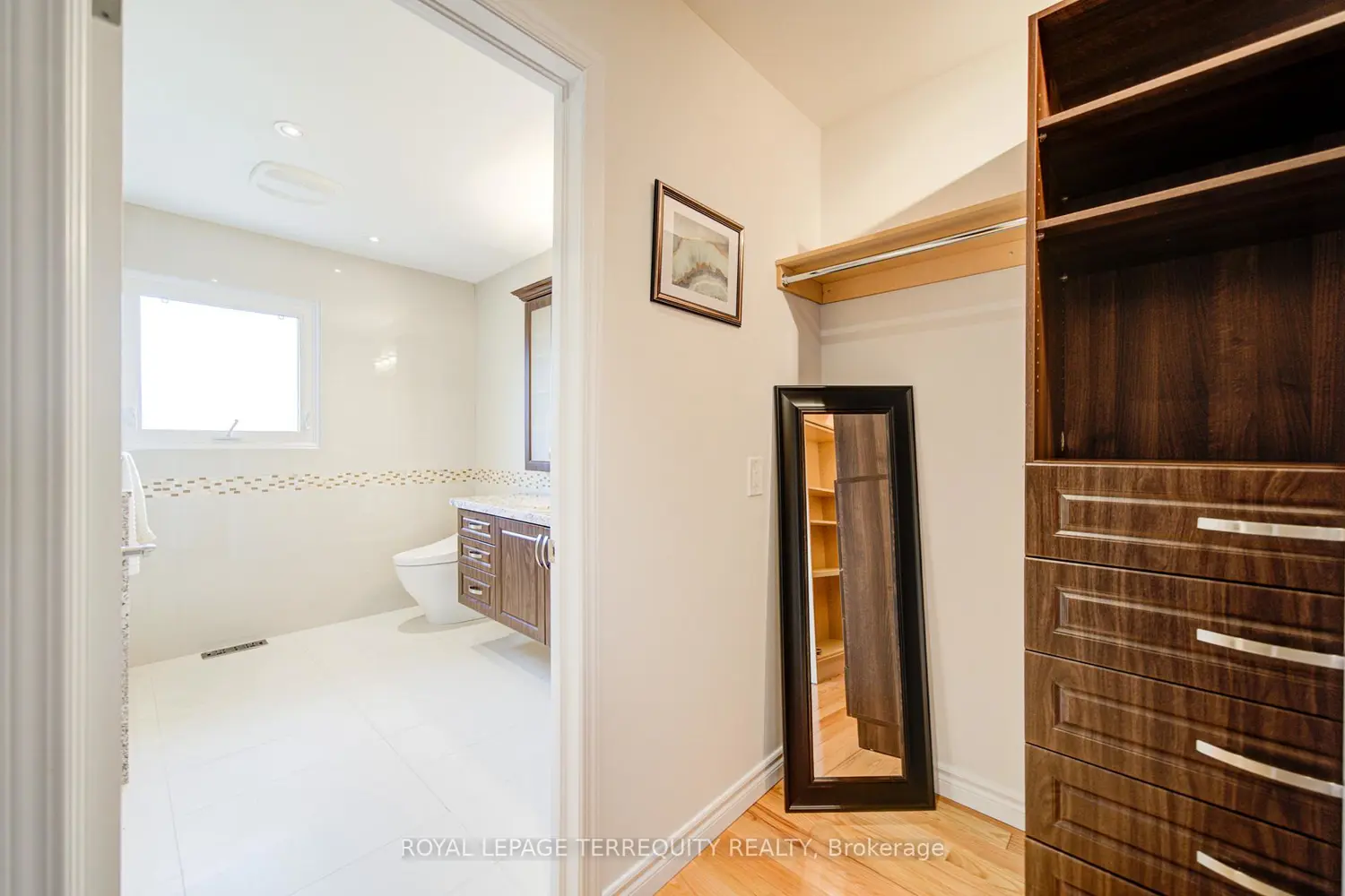Additional image 6 of 1656 Carrington Road