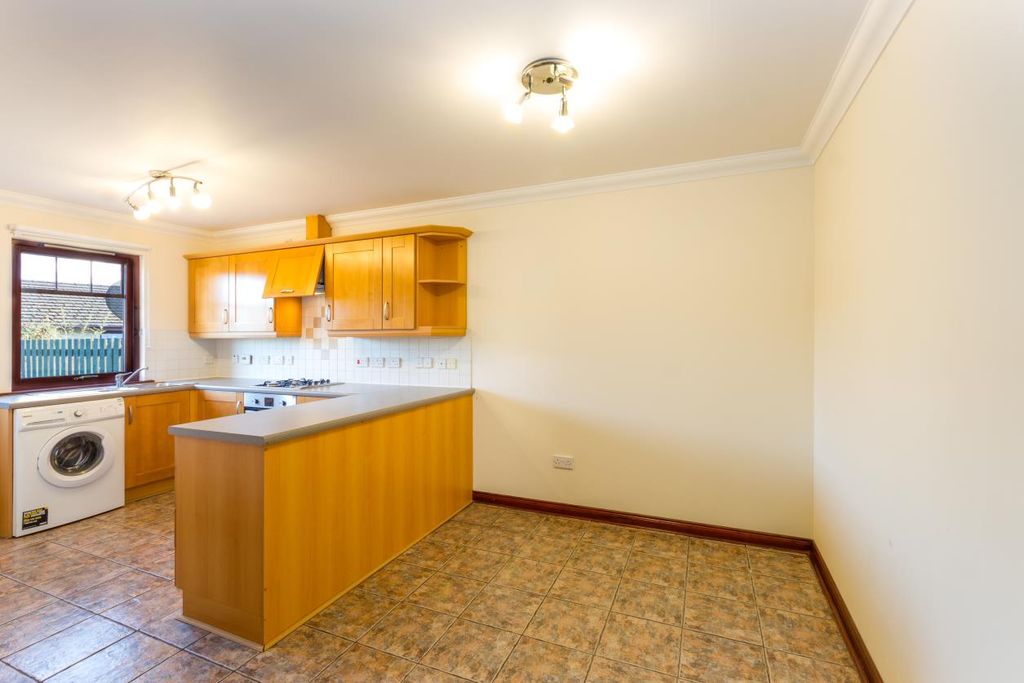 Additional image 4 of 2 bed semi-detached bungalow to rentSutors Rise, Nairn IV12