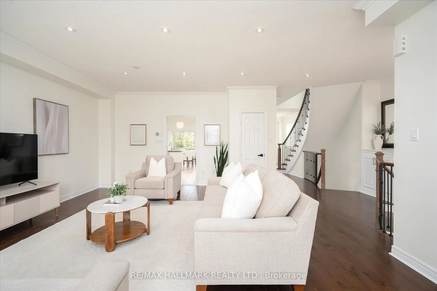 Additional image 7 of 23 Mastwood Crescent