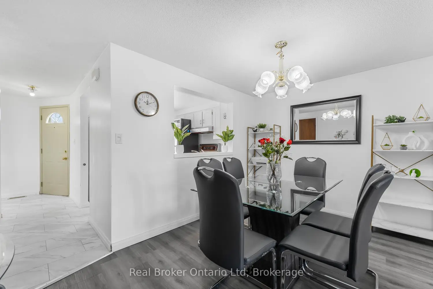 Additional image 7 of 5982 Dunn Street 8