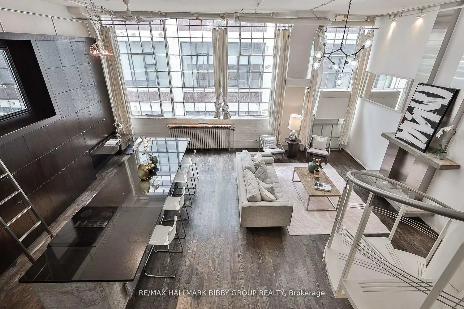 245 Carlaw Avenue 315