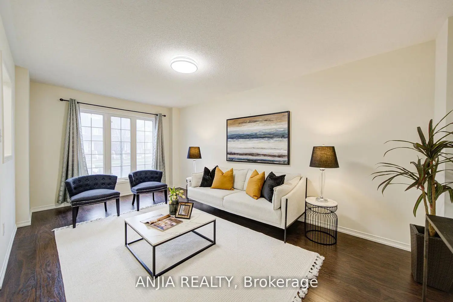 Additional image 4 of 1124 Bur Oak Avenue