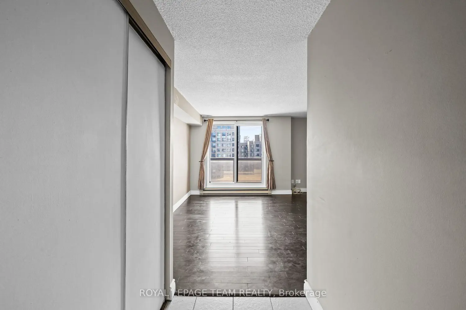 Additional image 4 of 199 Kent Street 1705