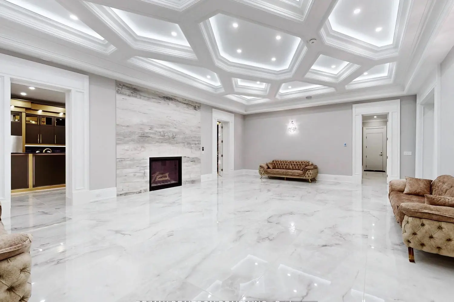 Additional image 16 of 14358 Bathurst Street