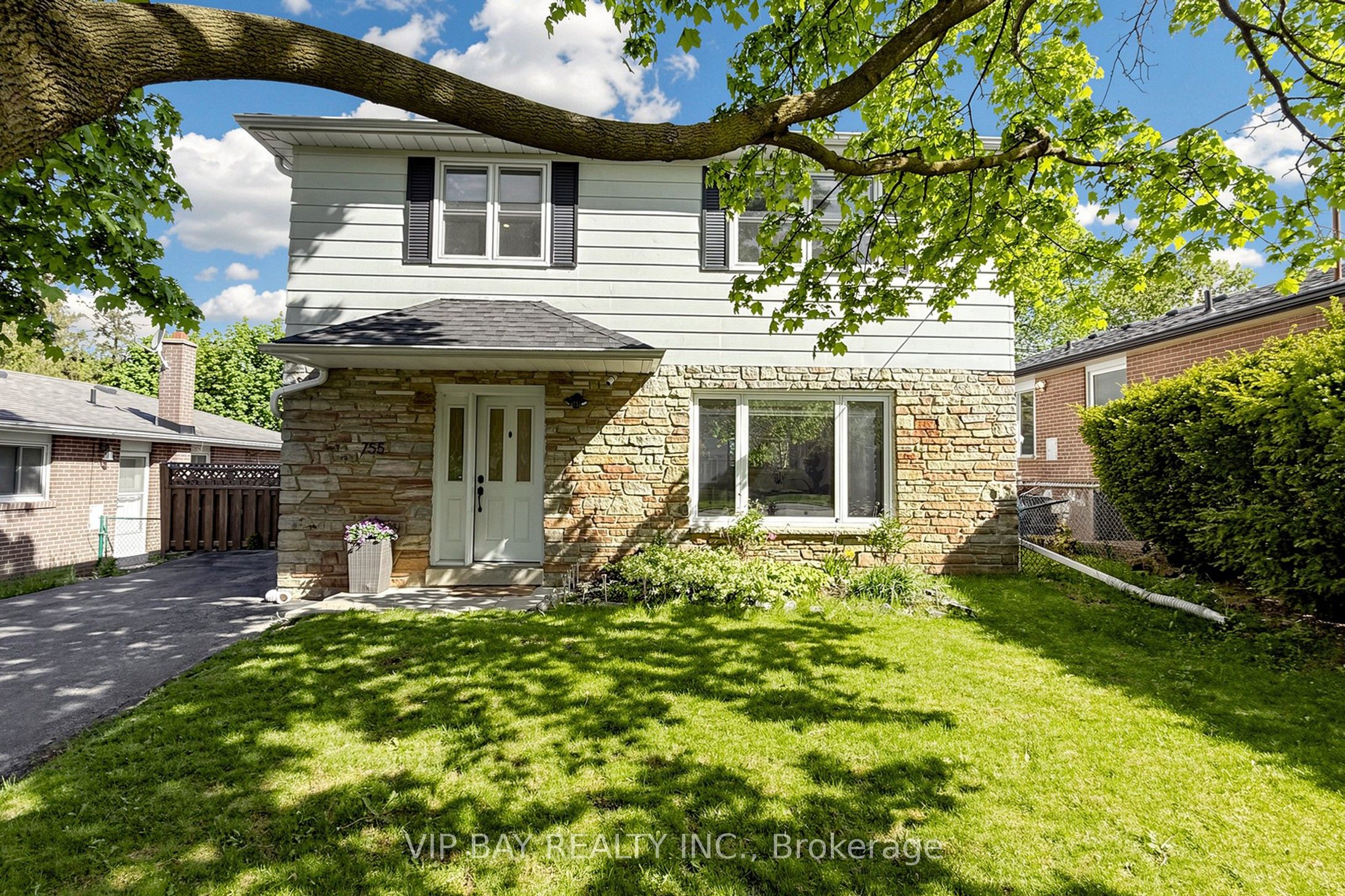 755 Botany Hill Crescent, Newmarket, ON, L3Y 3A7
