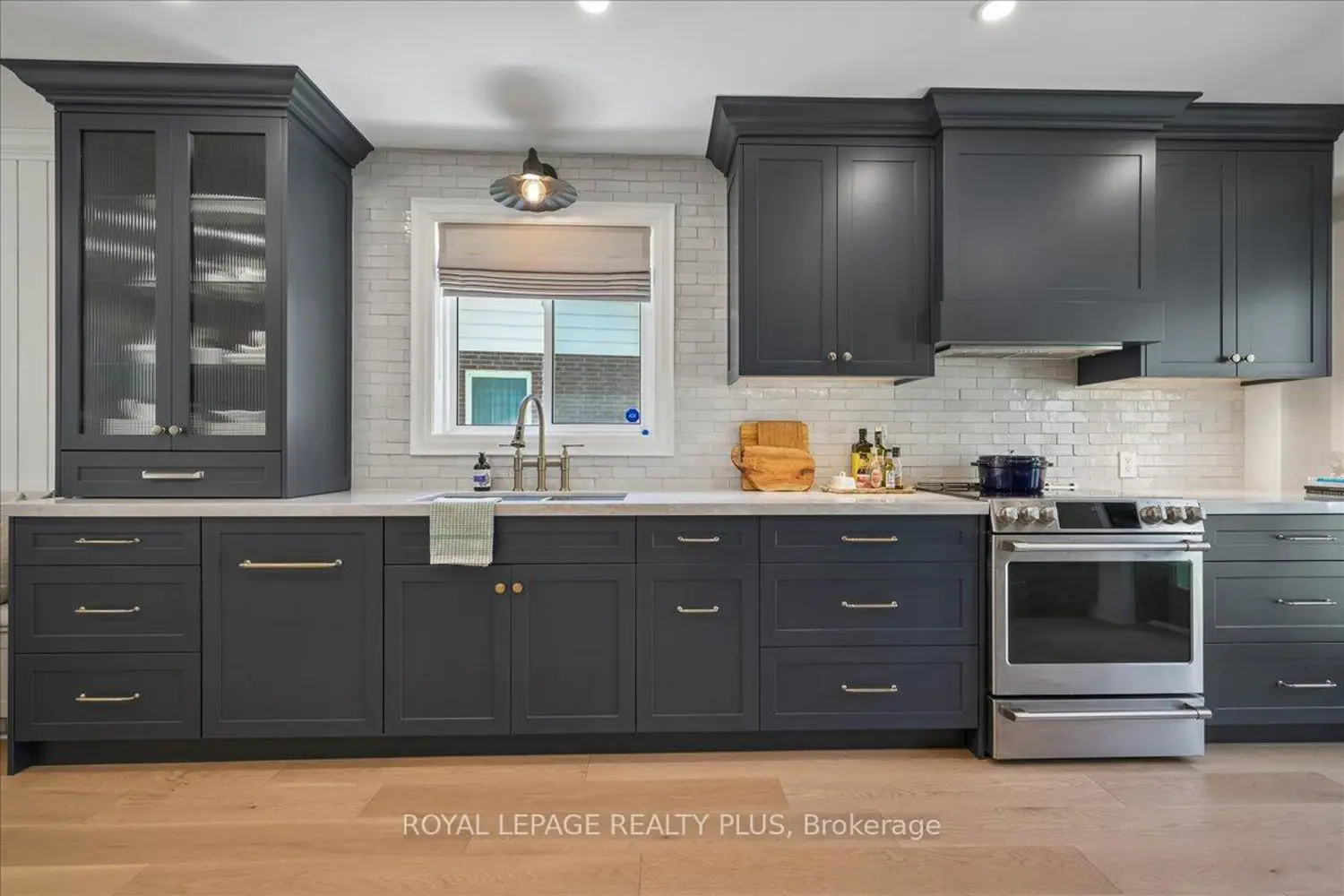 Additional image 7 of 1594 Calumet Place