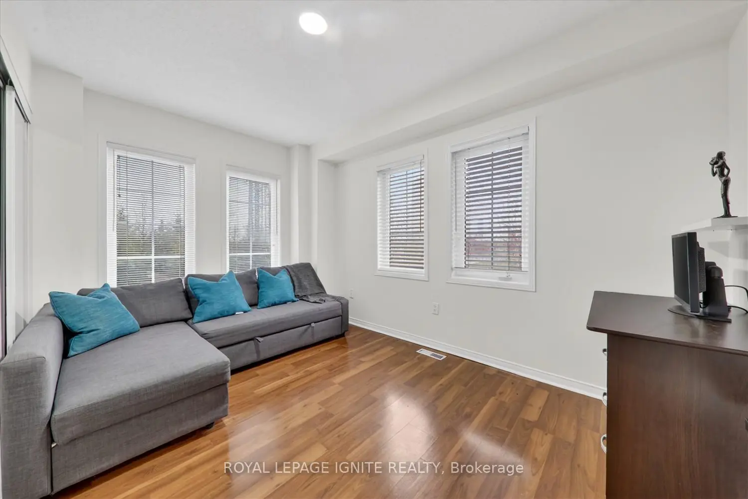 Additional image 11 of 117A The Queensway 95
