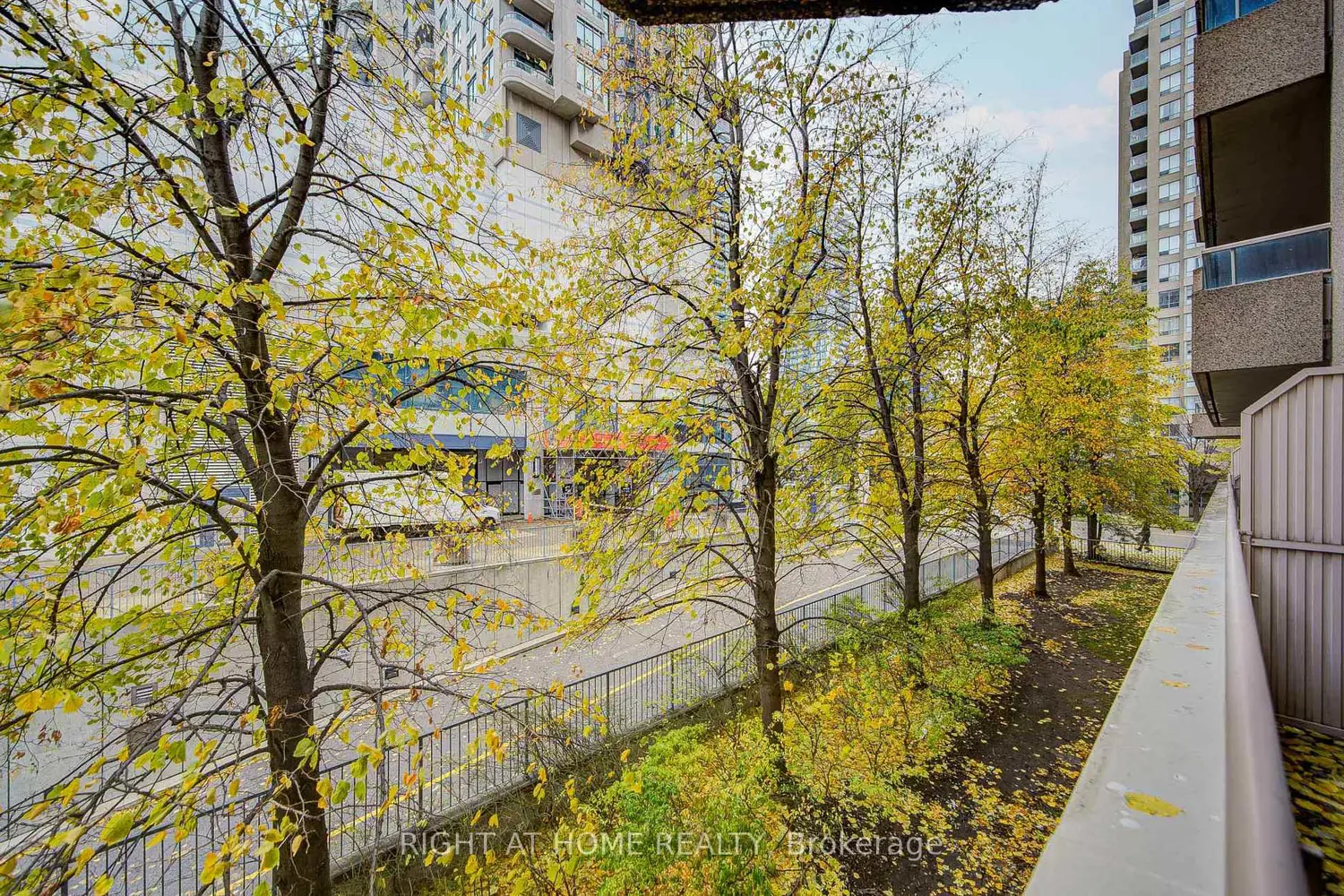 Additional image 15 of 35 Empress Avenue 207