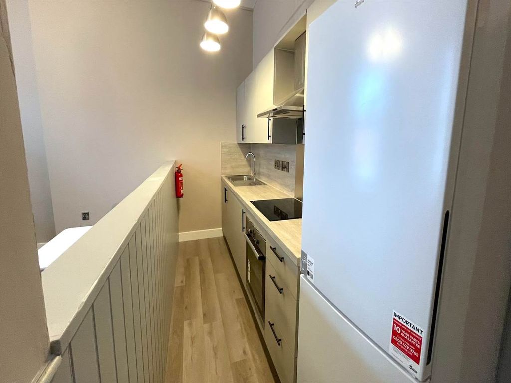 Additional image 6 of 1 bed flat to rent50 Tan Y Castell, Great Darkgate Street, Aberystwyth SY23