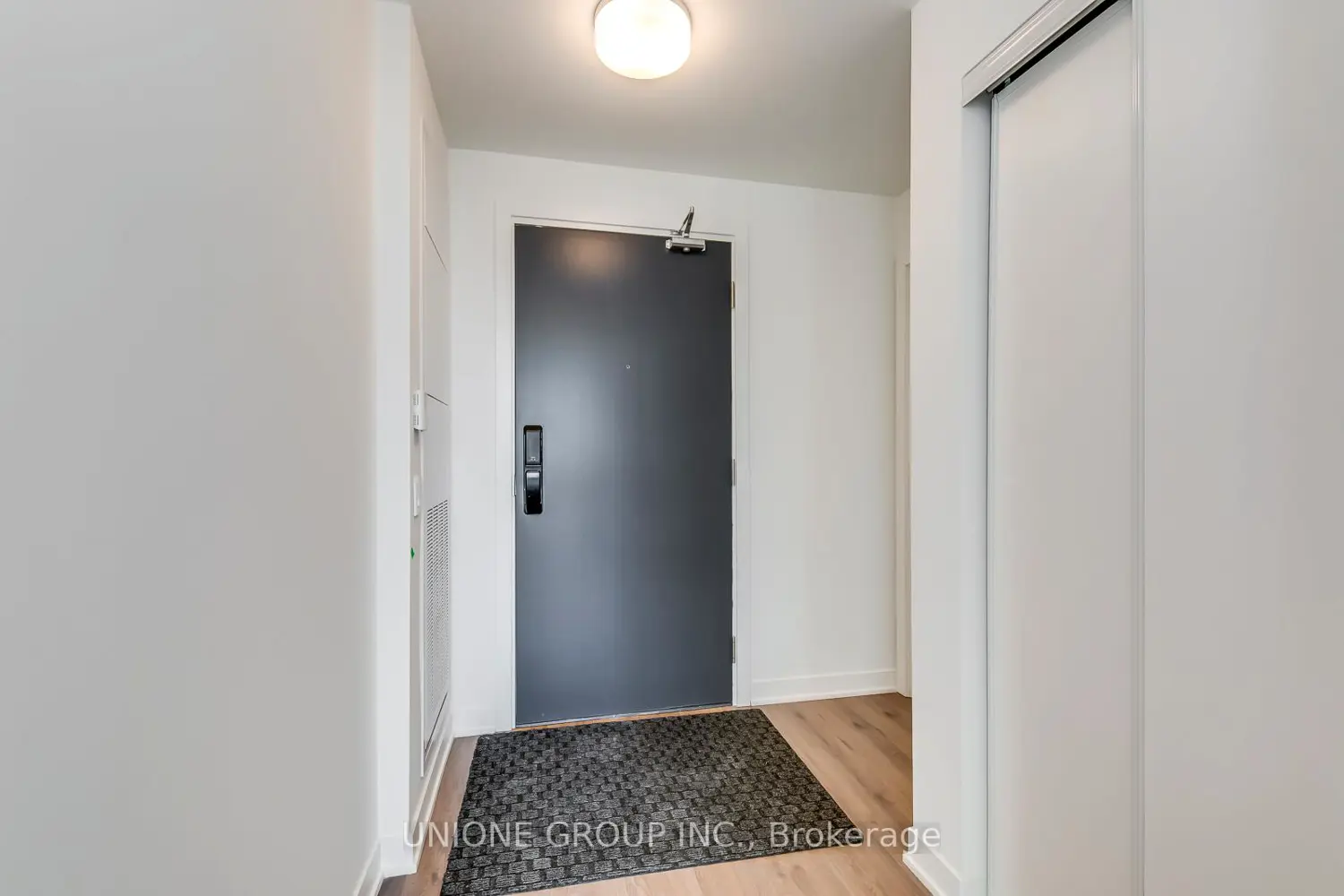 Additional image 2 of 405 Dundas Street 407