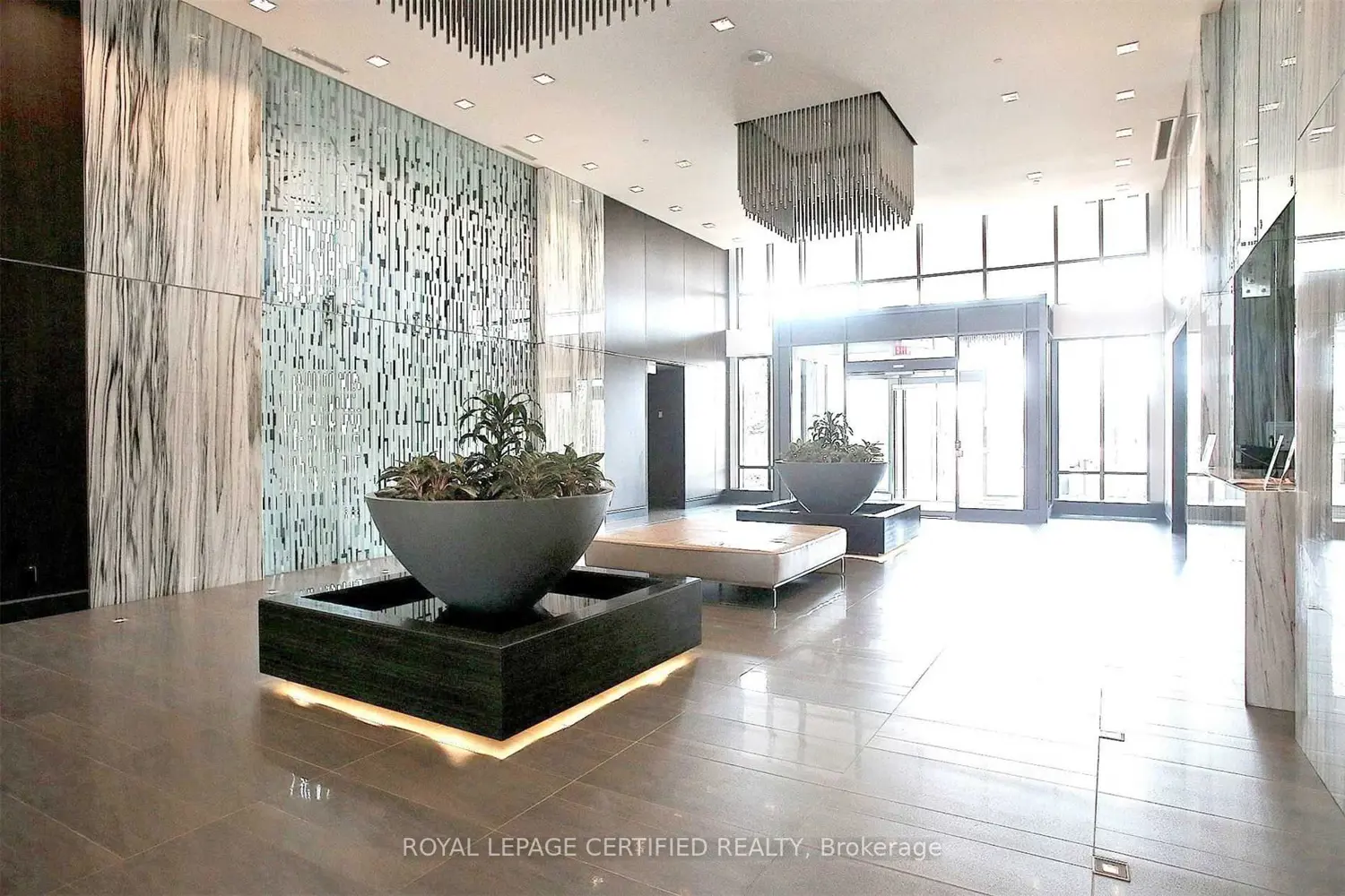 Additional image 16 of 205 Sherway Gardens 2302