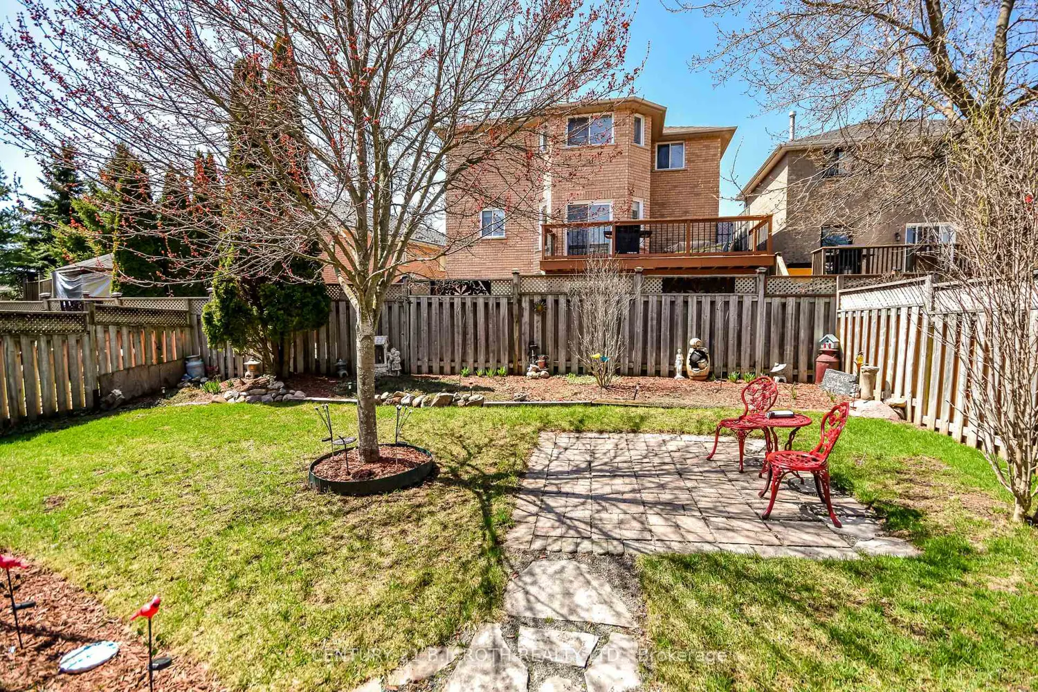 Additional image 17 of 62 Loon Avenue