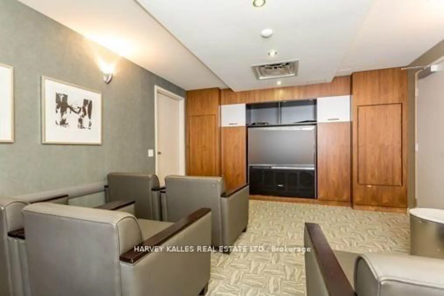 Additional image 17 of 85 Bloor Street 1603