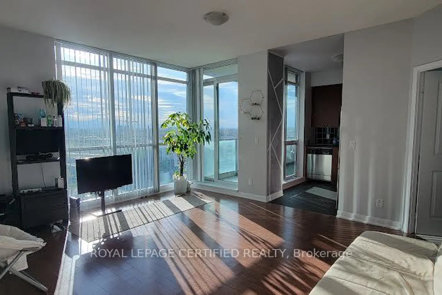 Additional image 6 of 205 Sherway Gardens 2302