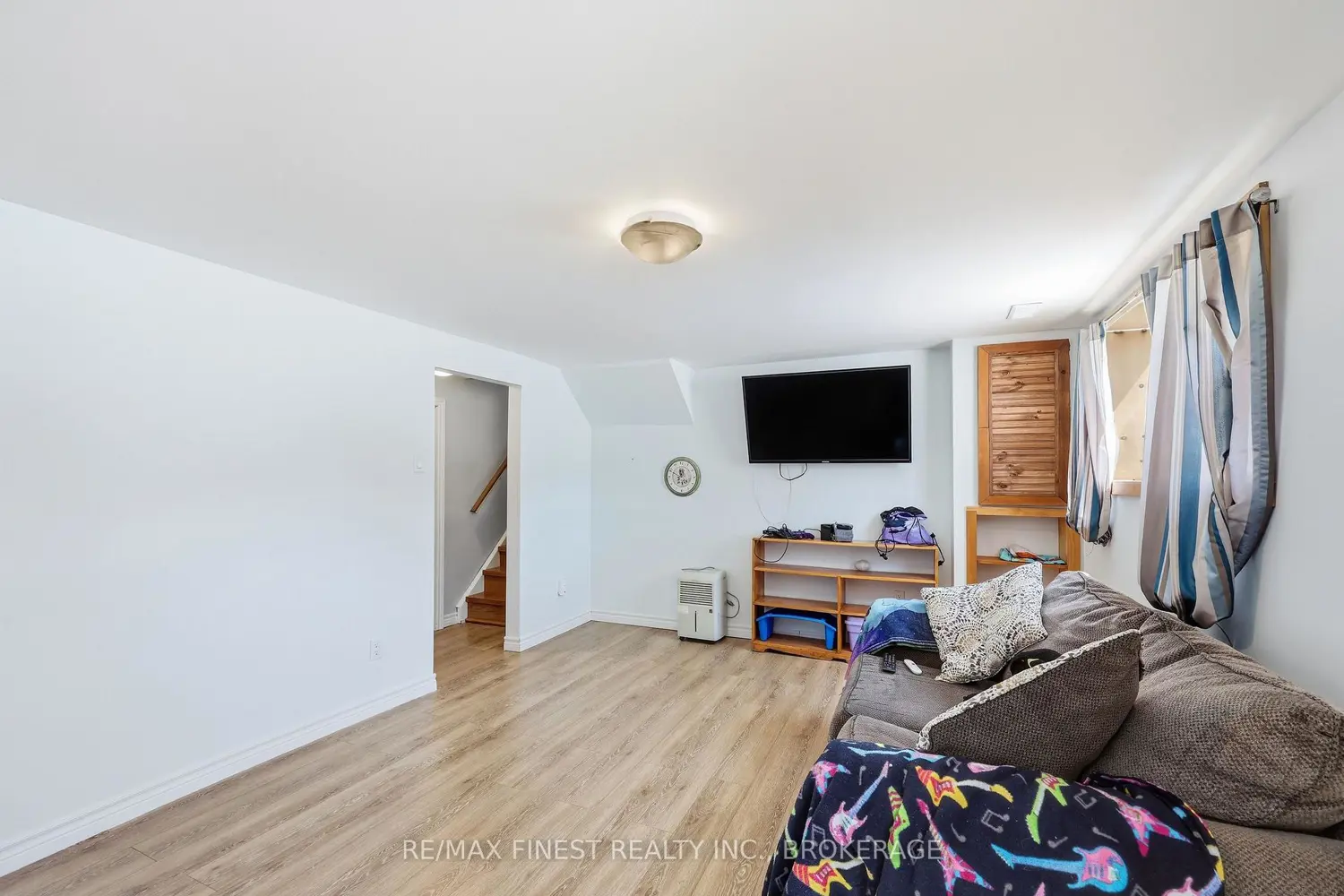 Additional image 17 of 676 Laurier Boulevard