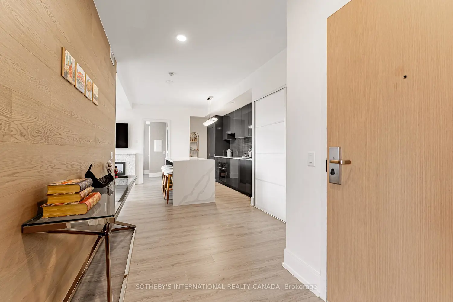 7 Grenville Street 4511