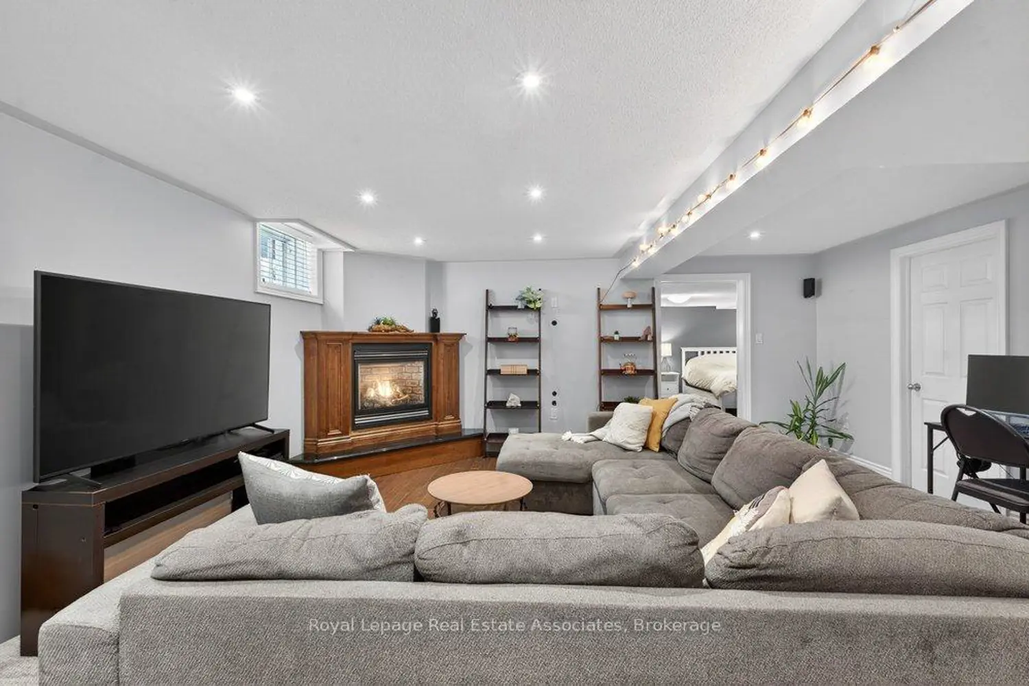 Additional image 10 of 84 Loon Avenue