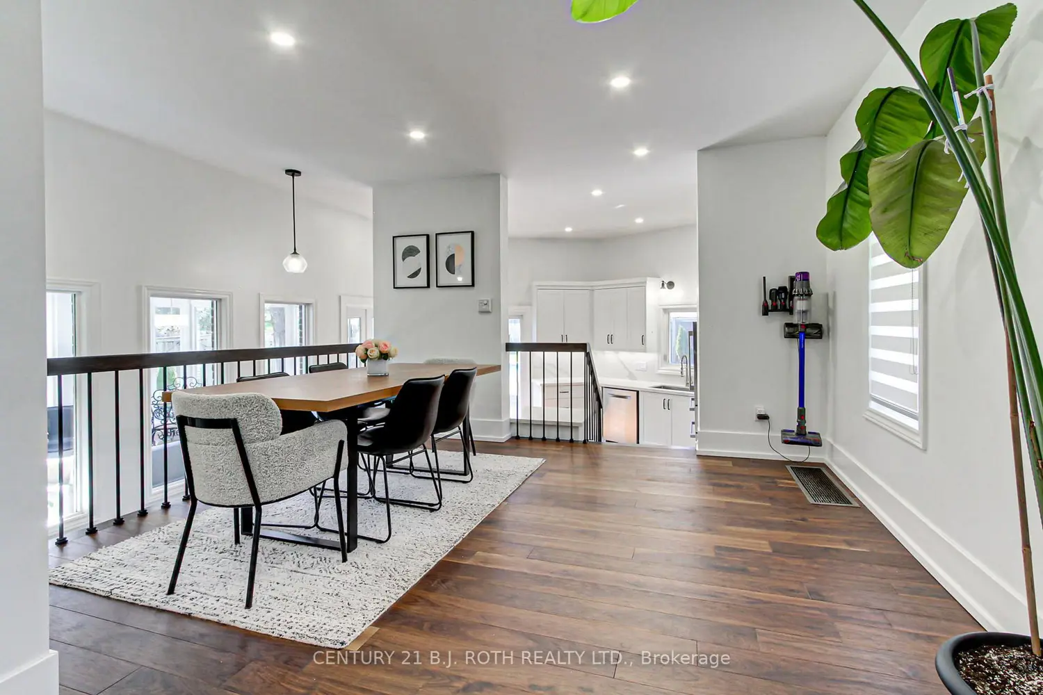 Additional image 8 of 2931 Saint Malo Circle