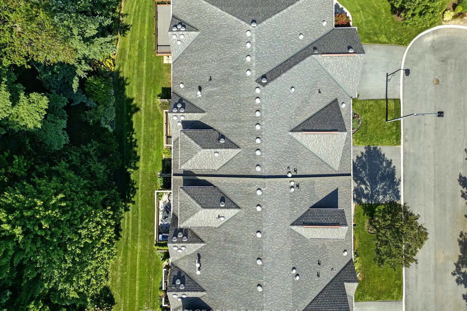 Additional image 20 of 40 Wesleyan Court 6