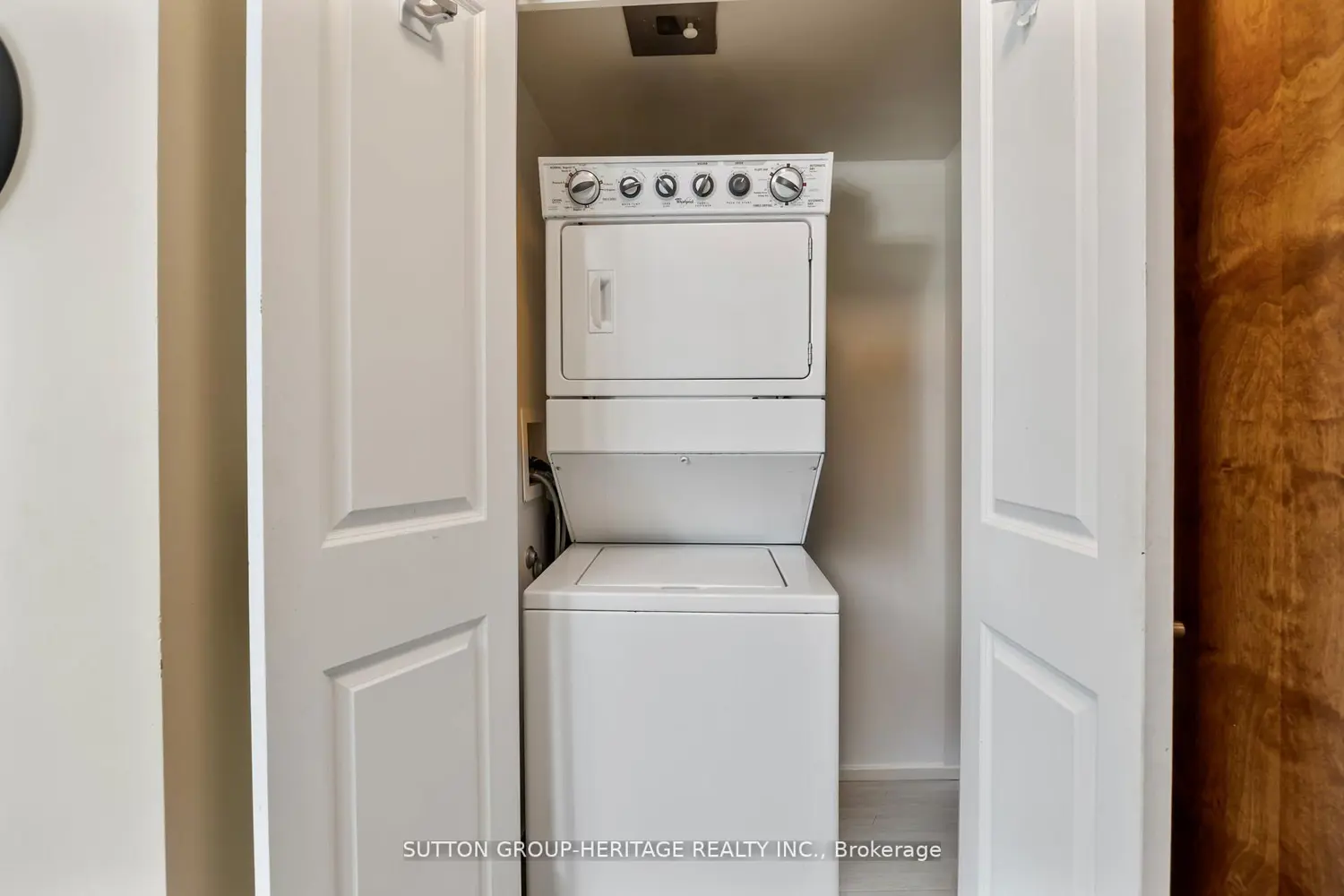 Additional image 17 of 1235 Bayly Street 213