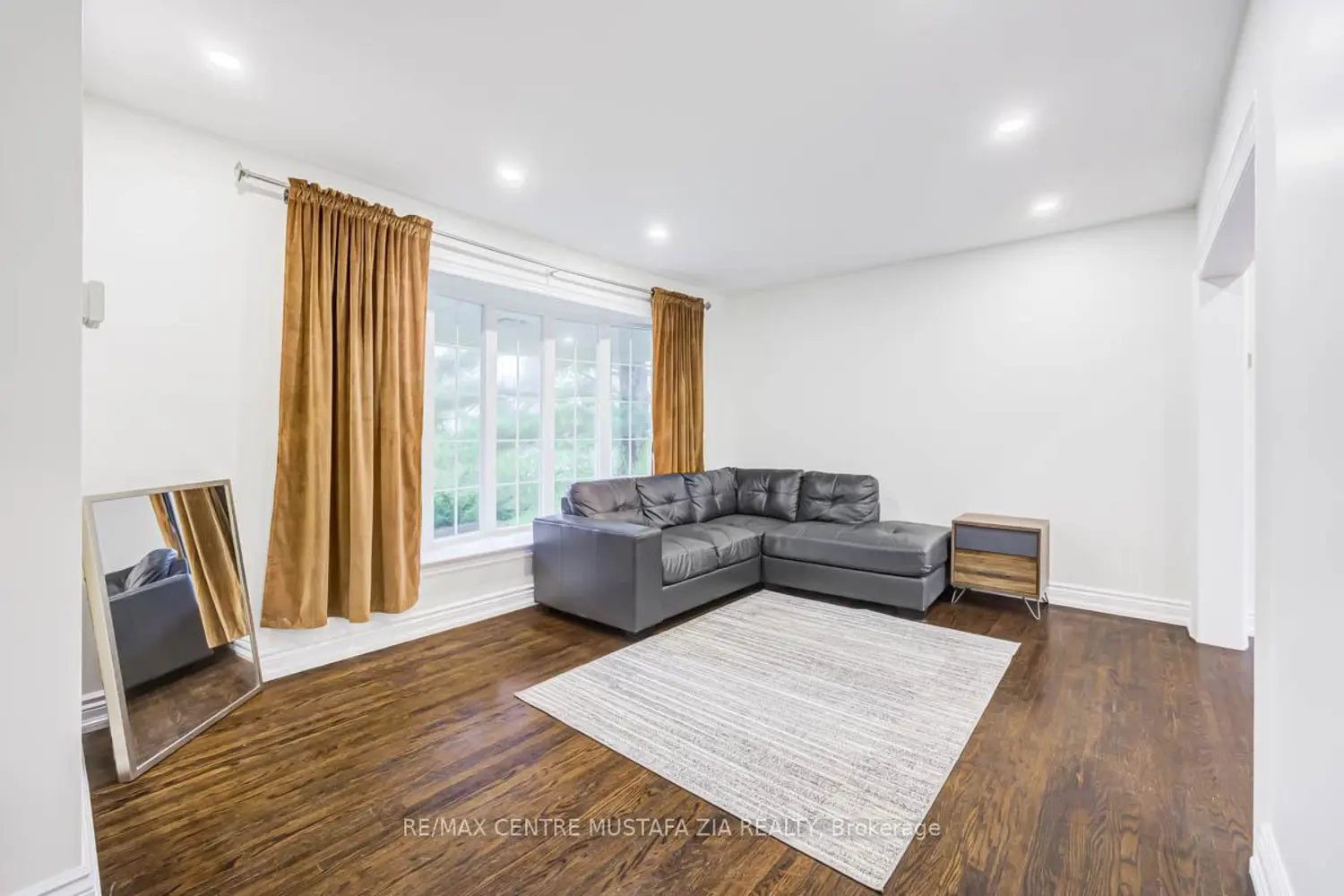 Additional image 4 of 561 Wingrove Crescent