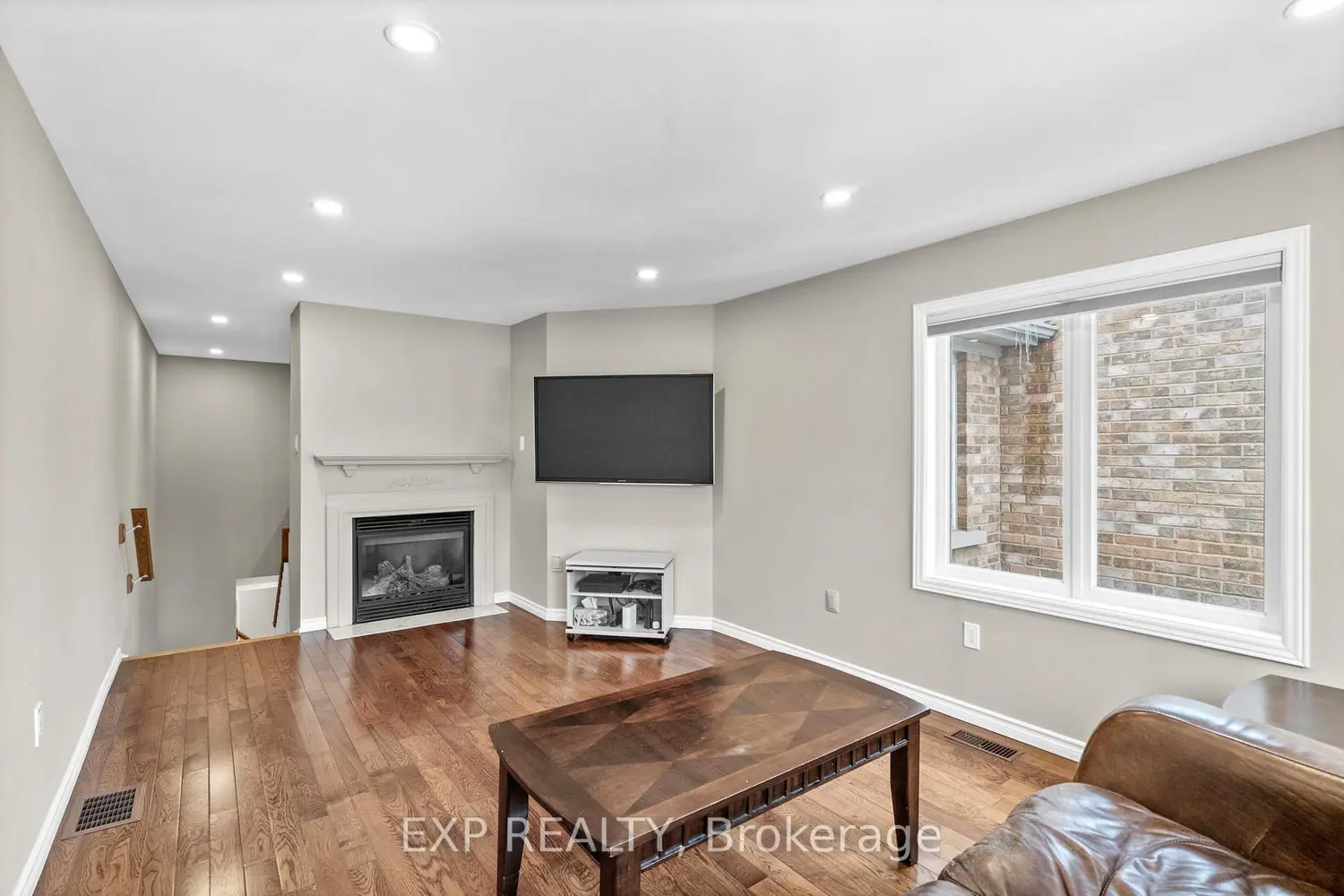 Additional image 12 of 2555 Thomas Street 70