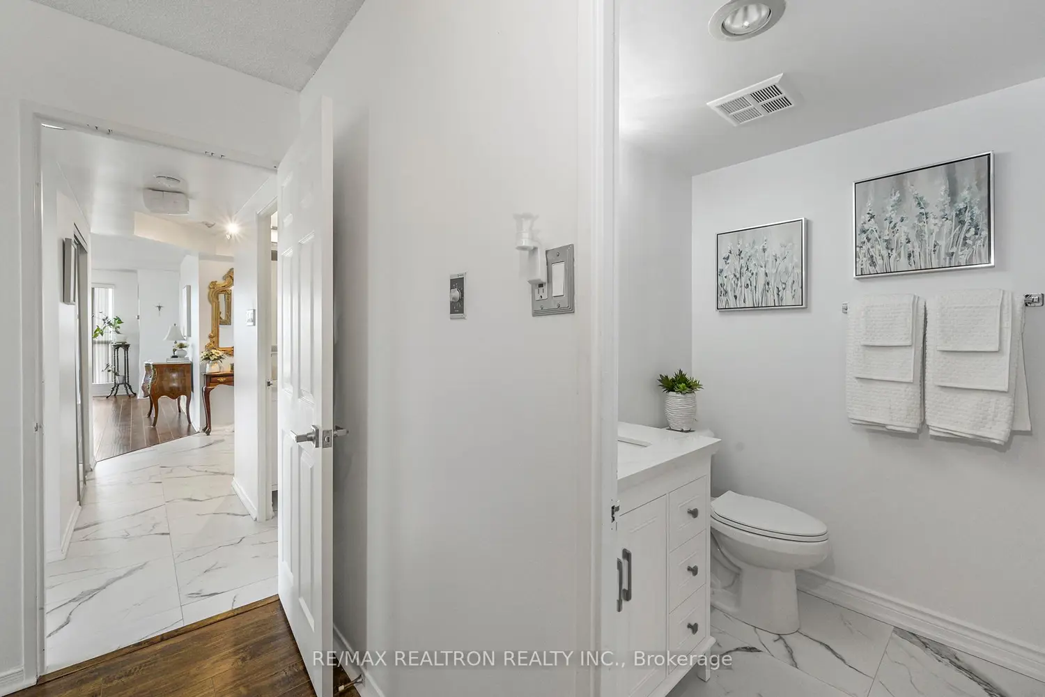 Additional image 13 of 2155 Burnhamthorpe Road 603