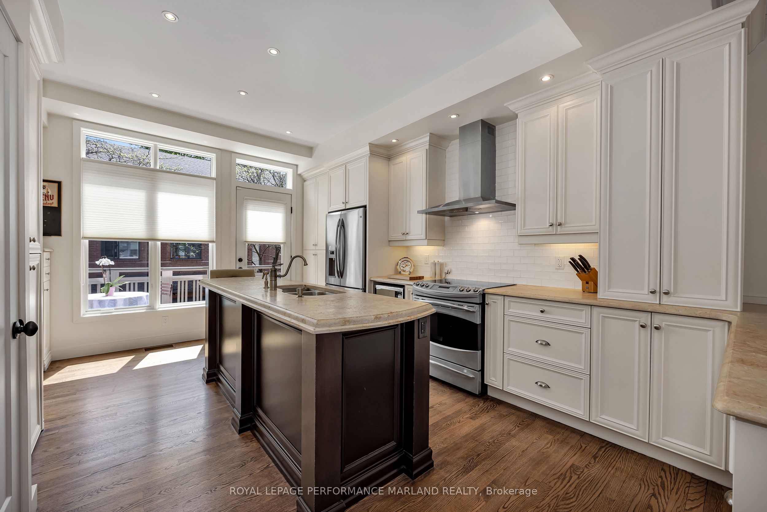 Additional image 6 of 71 Echo Drive, Ottawa, ON, K1S 5P6