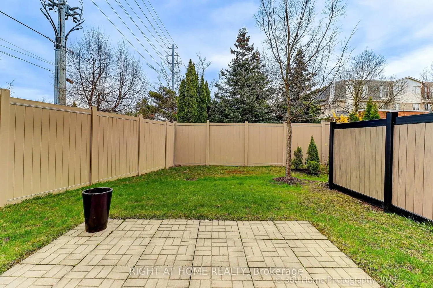 Additional image 17 of 1130 Cawthra Road 2