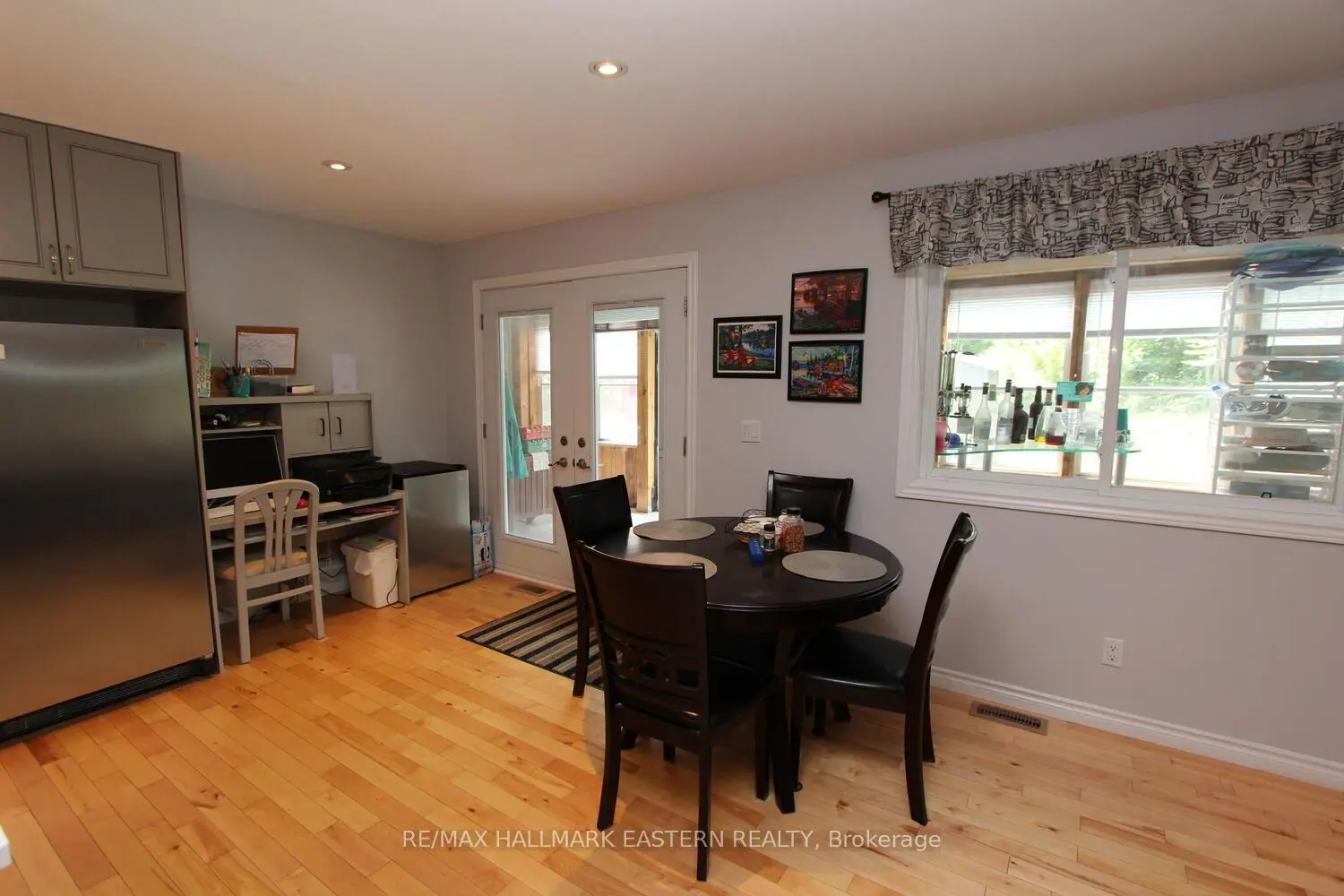 178 Roma Lane photo 5