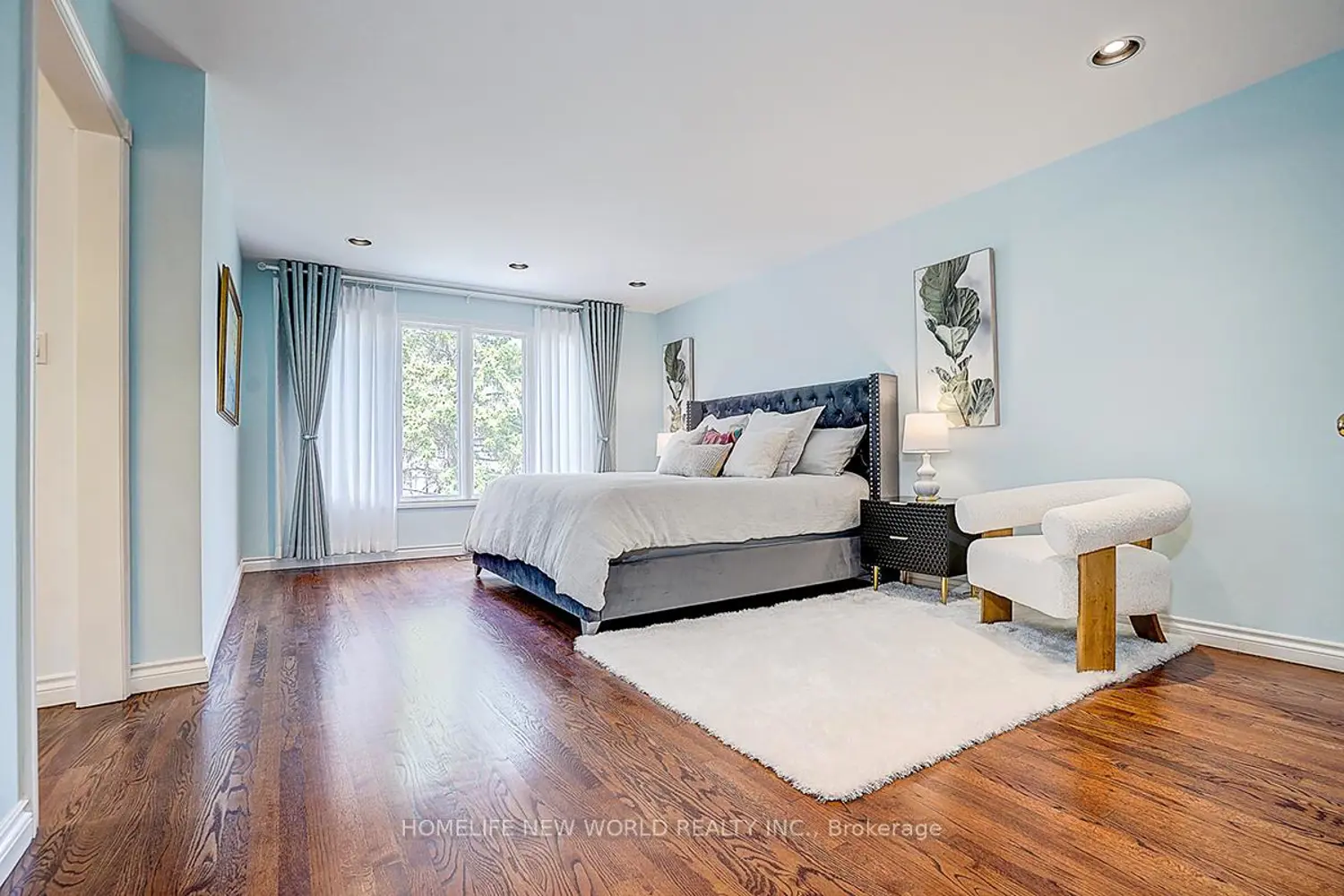 Additional image 10 of 594 Woburn Avenue