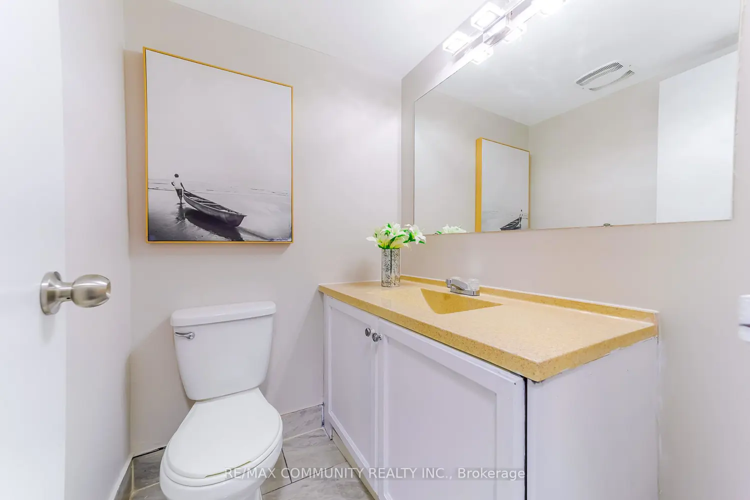 Additional image 14 of 3380 Eglinton Avenue 511