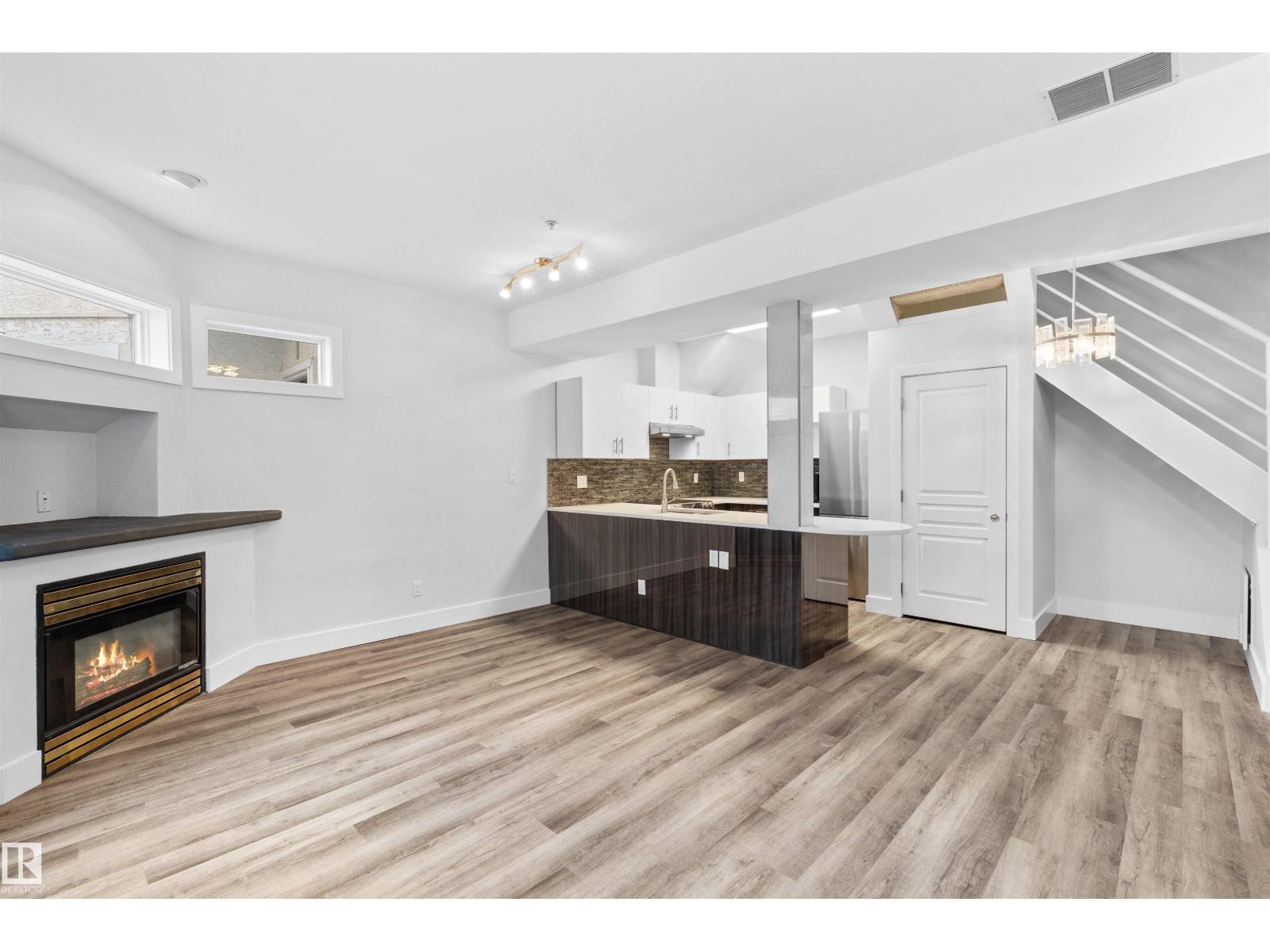 Additional image 4 of 205-10939 82 Avenue NW, Edmonton, AB, T6G0S7