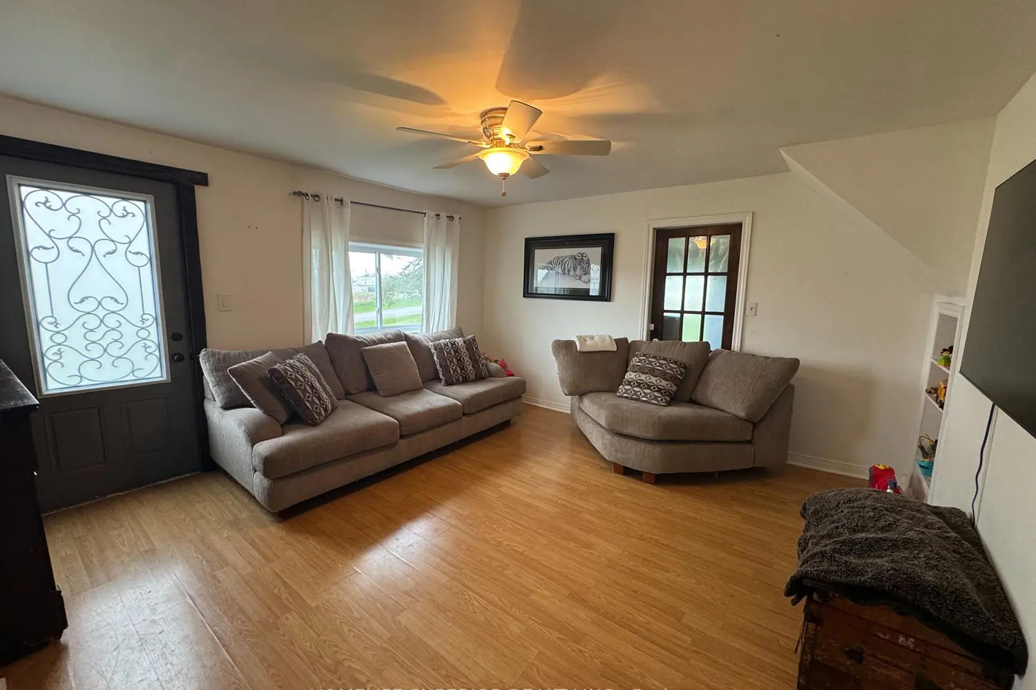 1029 St. Marks Road photo 4