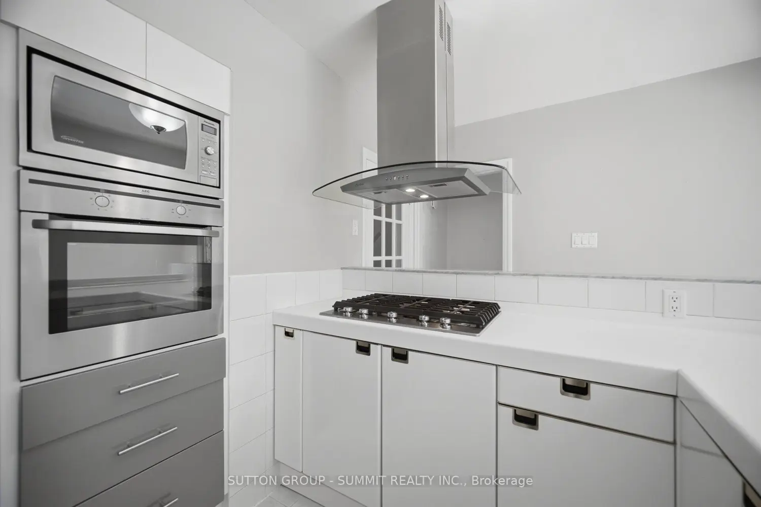3 Donata Drive photo 4