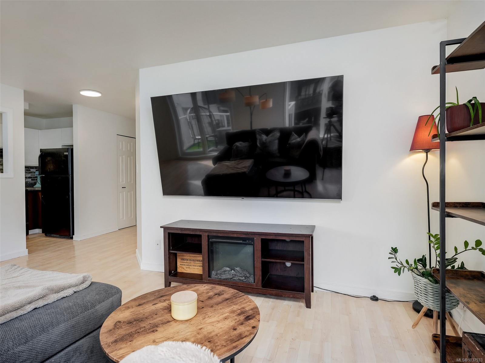 Additional image 5 of 403-2647 Graham Street, Victoria, BC, V8T 3Y8