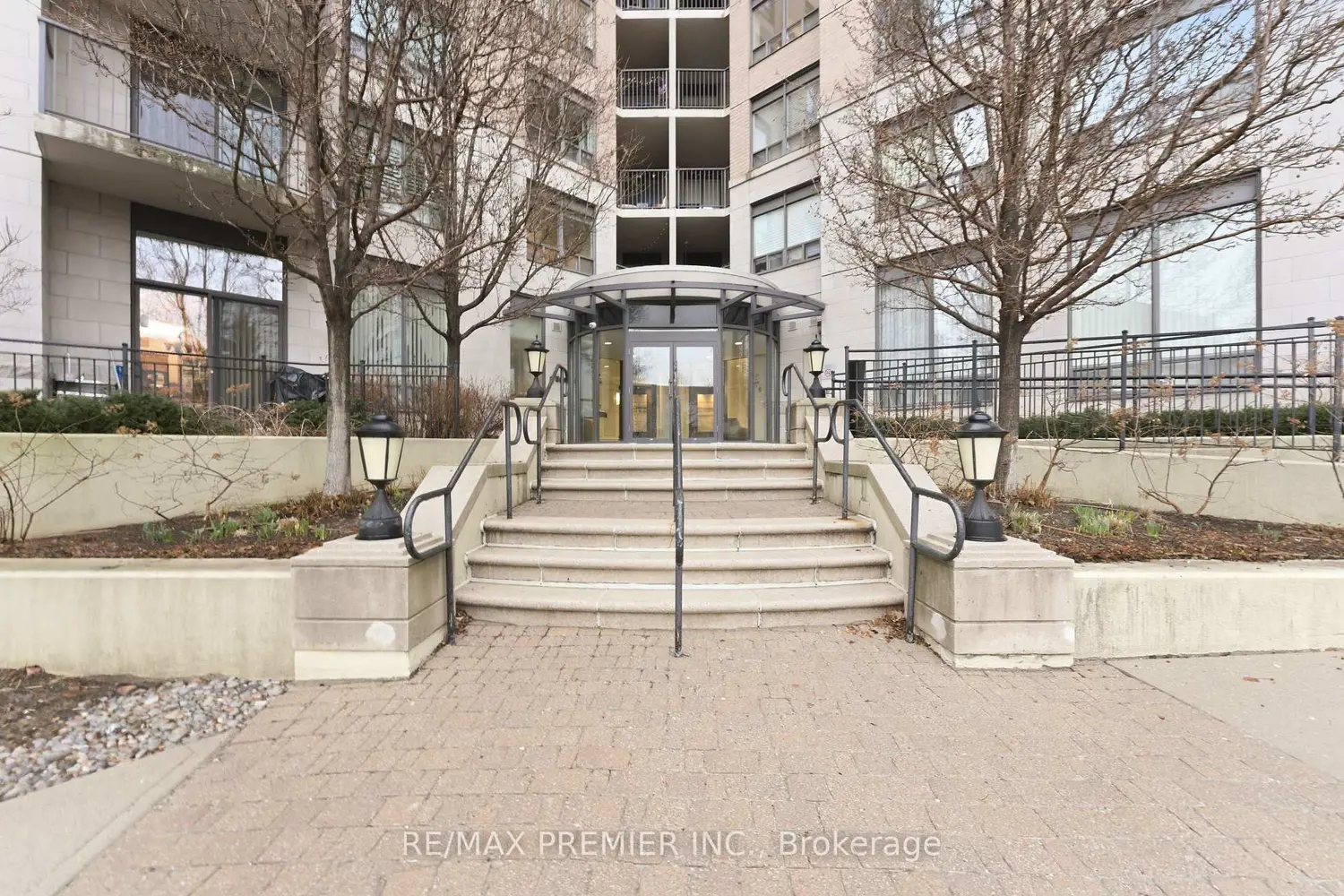 16 Dallimore Circle Ph20
