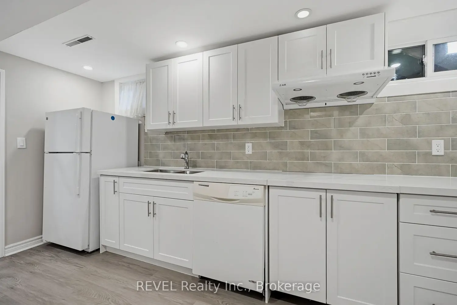 Additional image 13 of 8 Fernwood Terrace