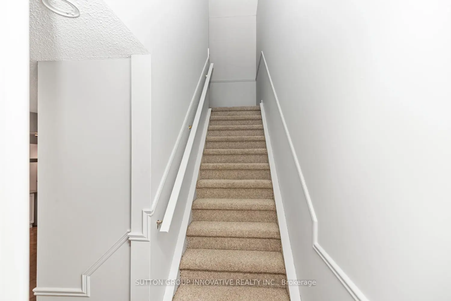 Additional image 8 of 457 Woodview Road 4