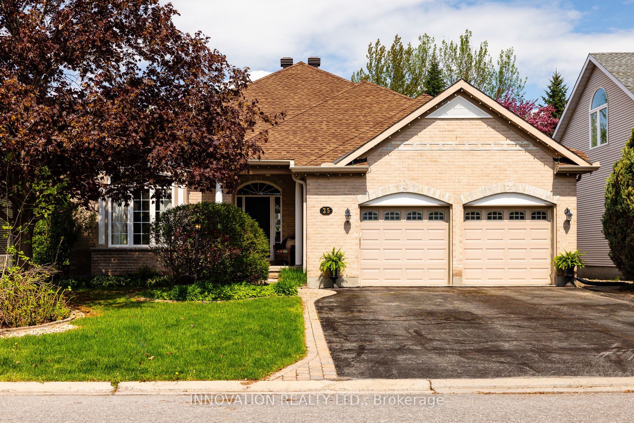 25 Kyle Avenue, Ottawa, ON, K2S 1G9