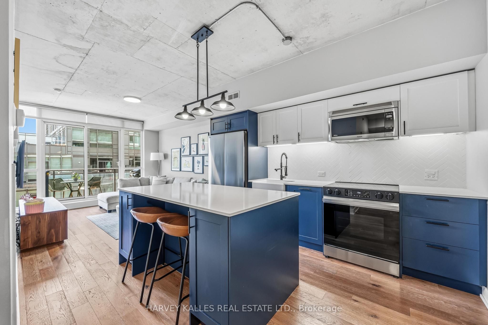Additional image 2 of 601-20 Minowan Miikan Lane, Toronto, ON, M6J 0E5