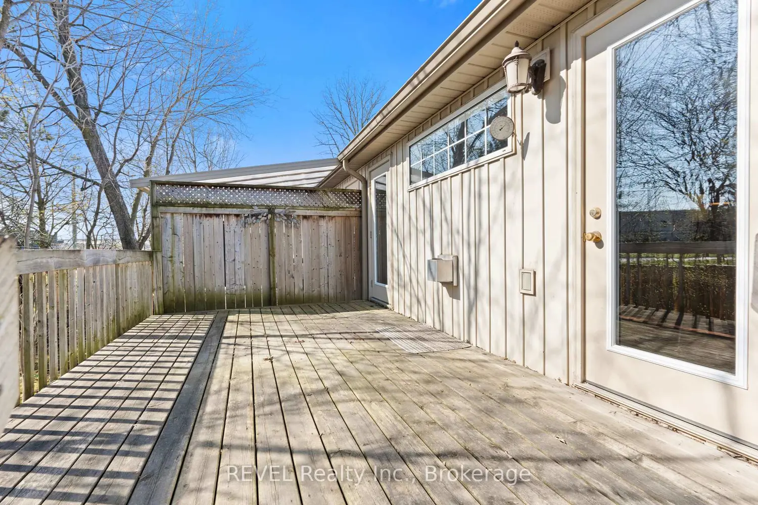 Additional image 15 of 605 Welland Avenue 3