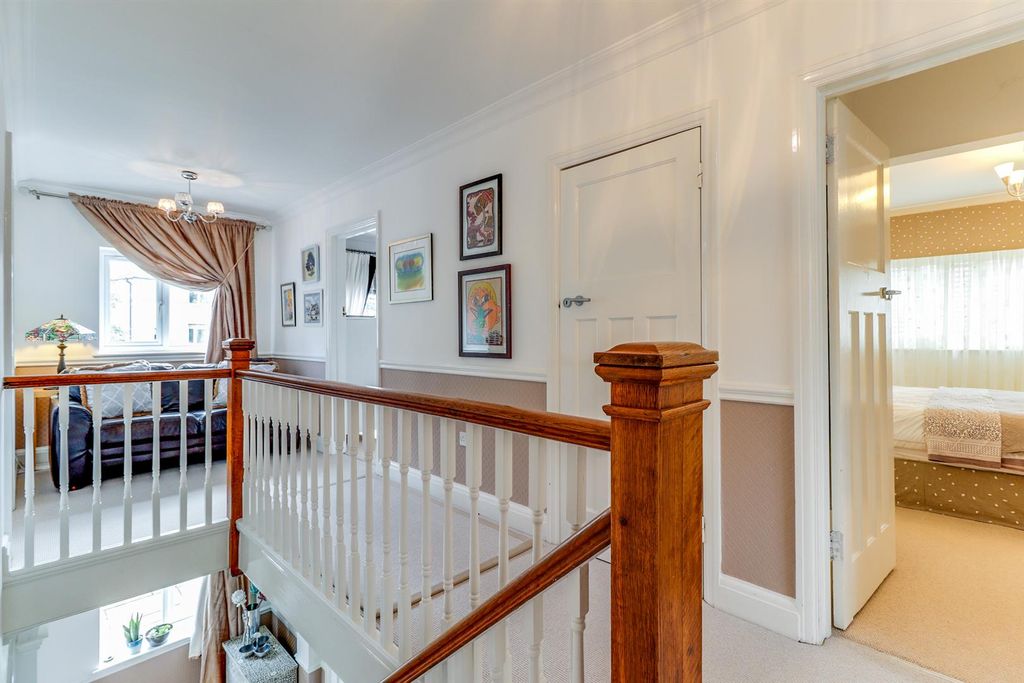 Additional image 5 of 5 bed detached house to rentLansdown, Cheltenham GL51