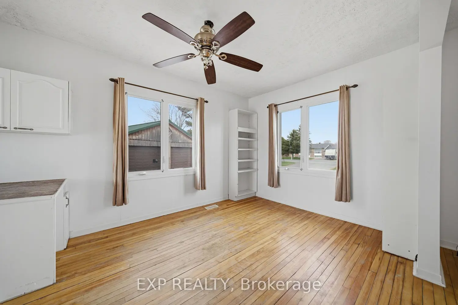 Additional image 5 of 1655 Calypso Street