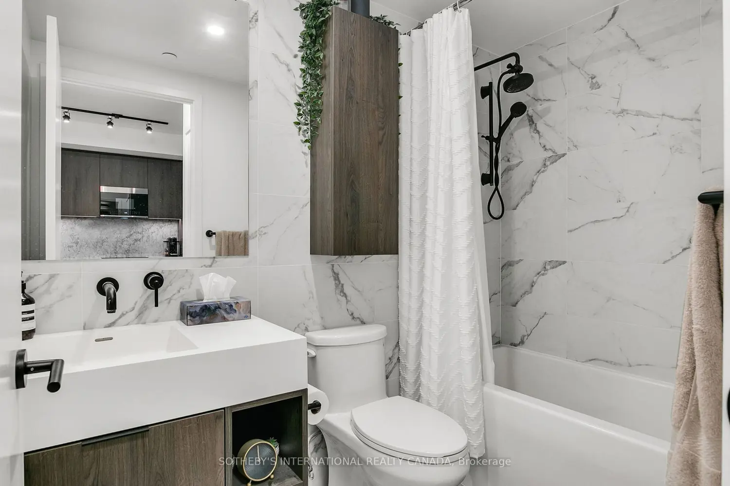 Additional image 19 of 108 Peter Street 611