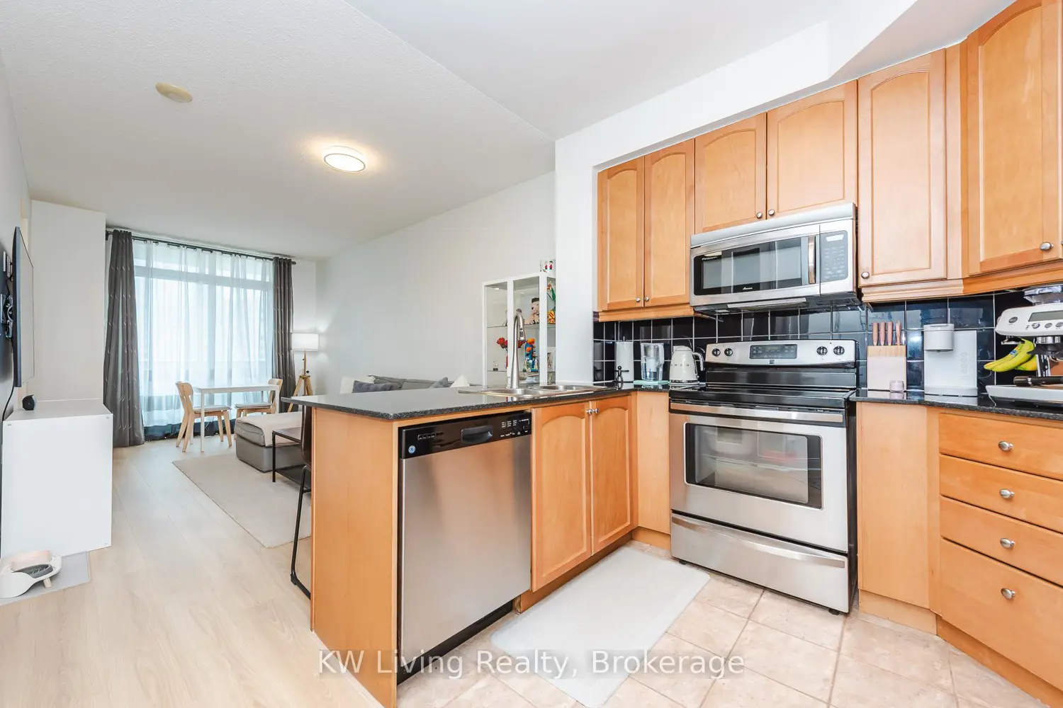 Additional image 10 of 90 Absolute Avenue 1604
