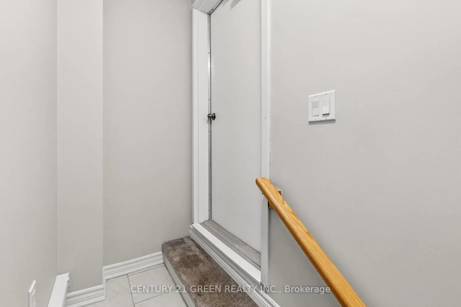 Additional image 17 of 383 Dundas Street 76