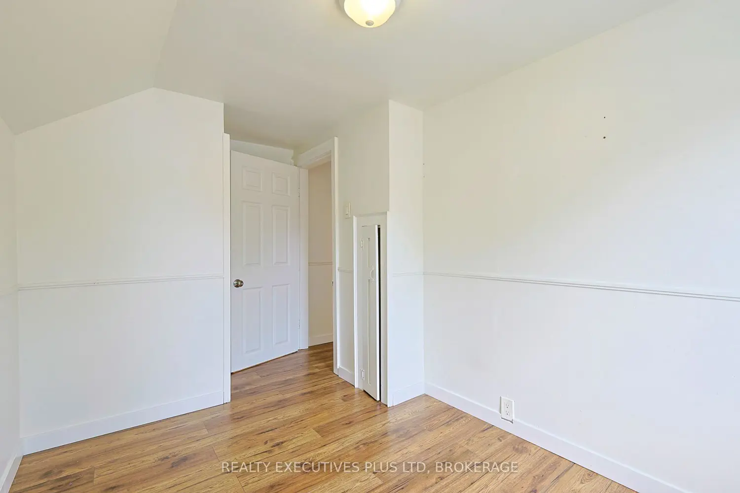Additional image 17 of 15 Chestnut Street