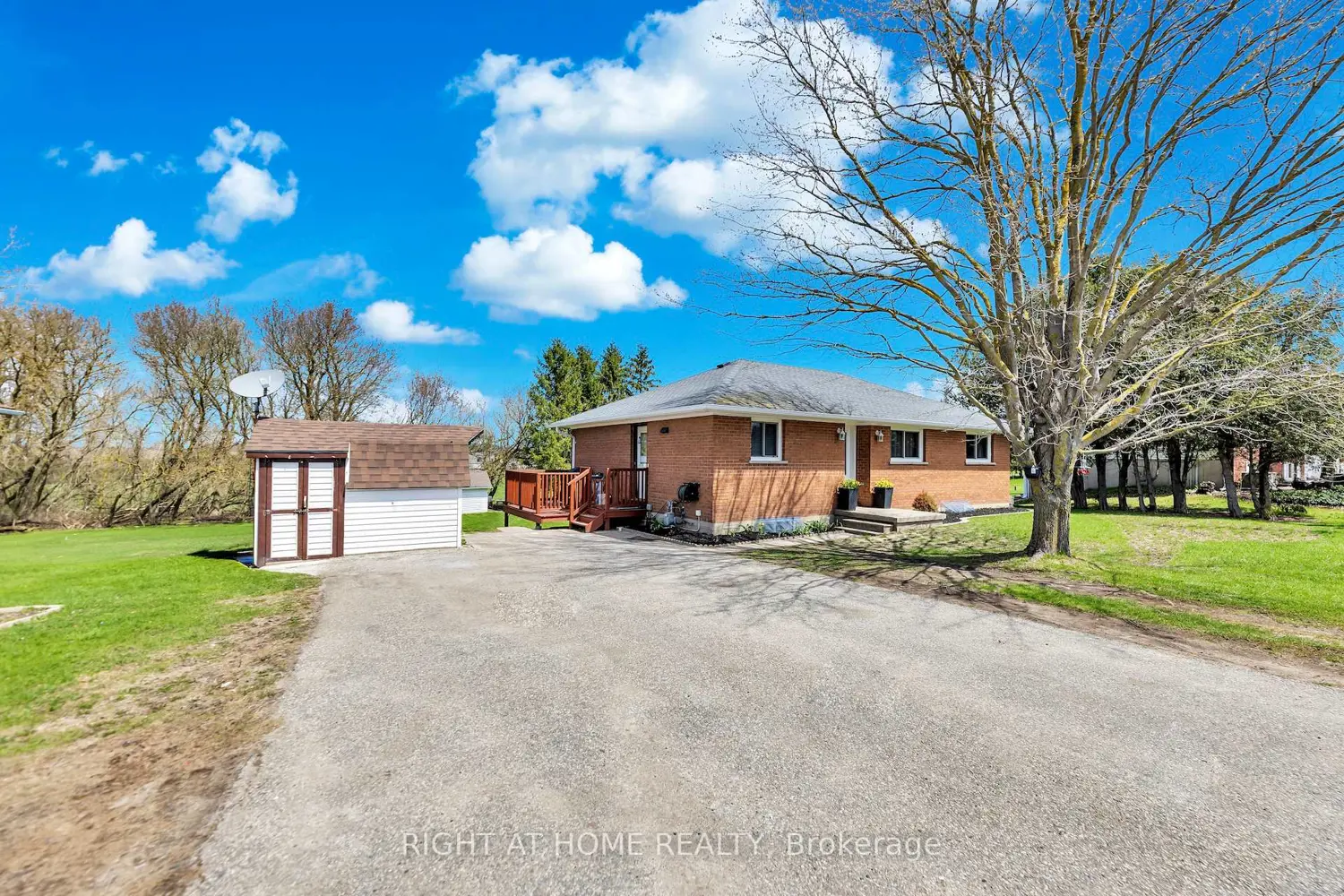7629 Hwy 6, R.R. # 1 Highway